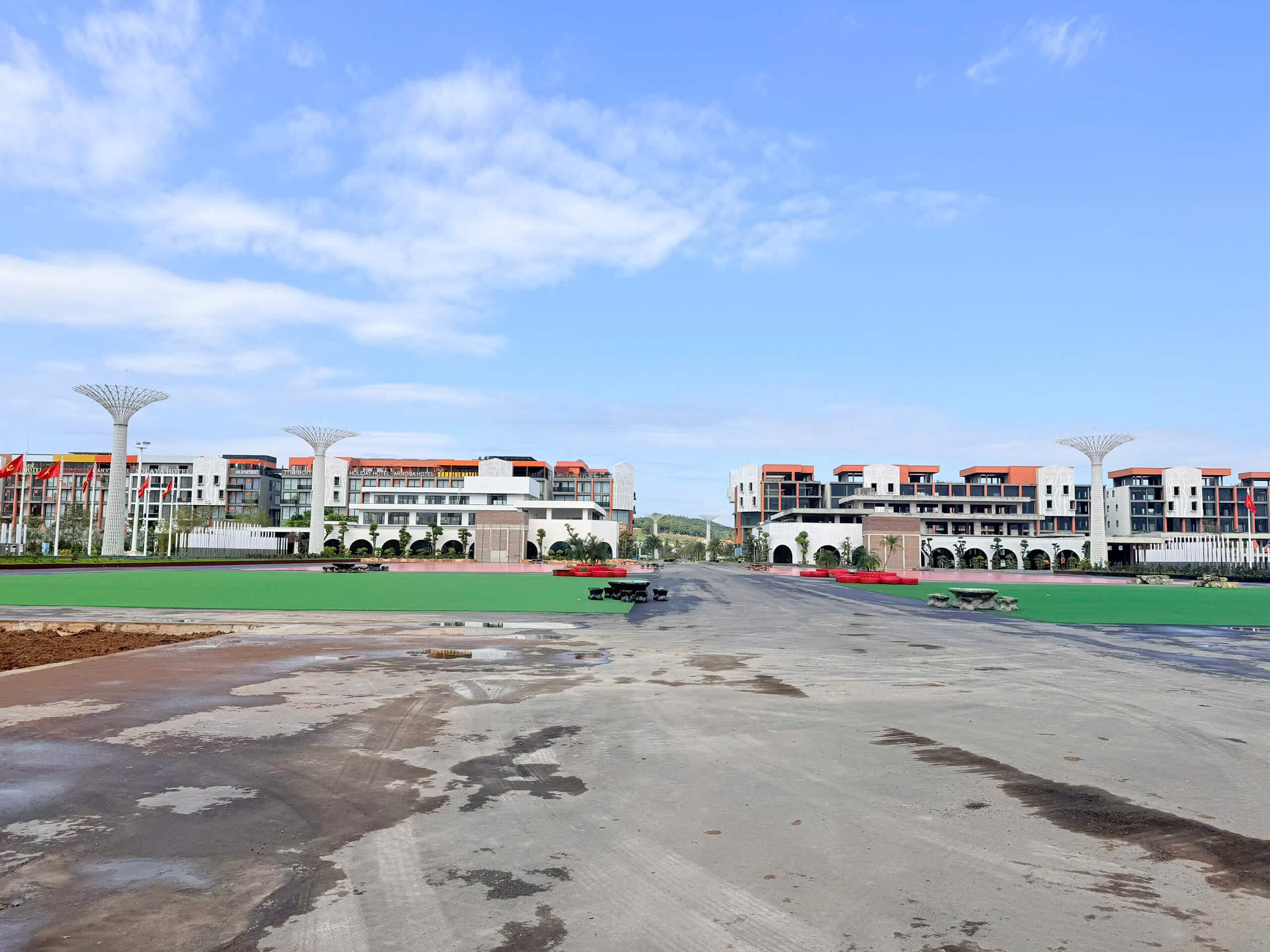 Phương Đông Vân Đồn